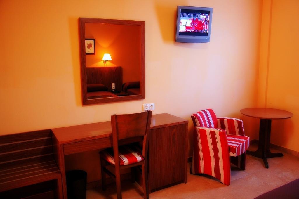 Hotel Salat Resort Боржас-Бланкас Номер фото