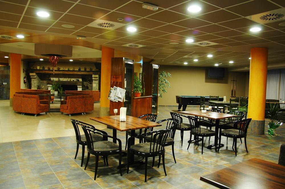 Hotel Salat Resort Боржас-Бланкас Экстерьер фото